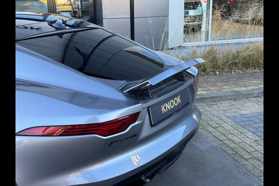 Jaguar F-Type P300 RWD R-Dynamic