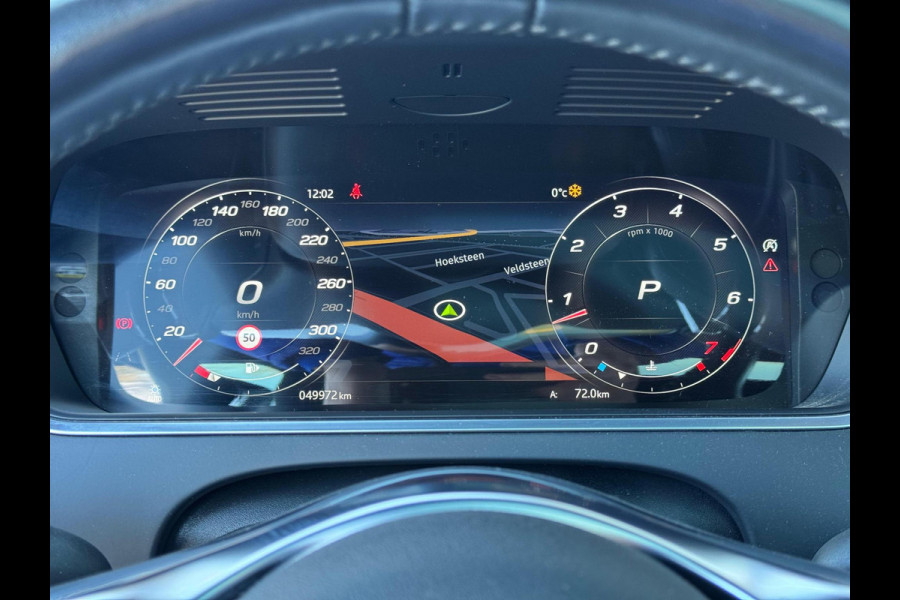 Jaguar F-Type P300 RWD R-Dynamic