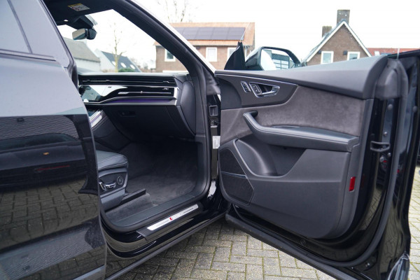 Audi RSQ8 4.0 TFSI RS Q8 Quattro | Massage | Sterrenhemel | Alcantara | Stoelkoeling/verwarming | Bang&Olufsen | Memory | 23 inch
