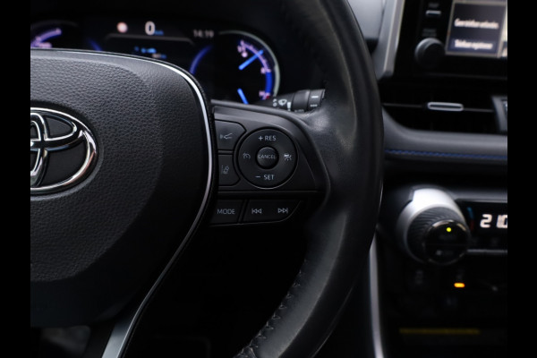 Toyota RAV4 2.5 Hybrid Bi-Tone | Panoramadak | JBL Audio | Treeplanken