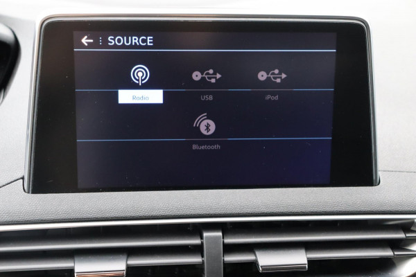 Peugeot 3008 1.2 PureTech Blue Lease Executive Avantage org.NL camera