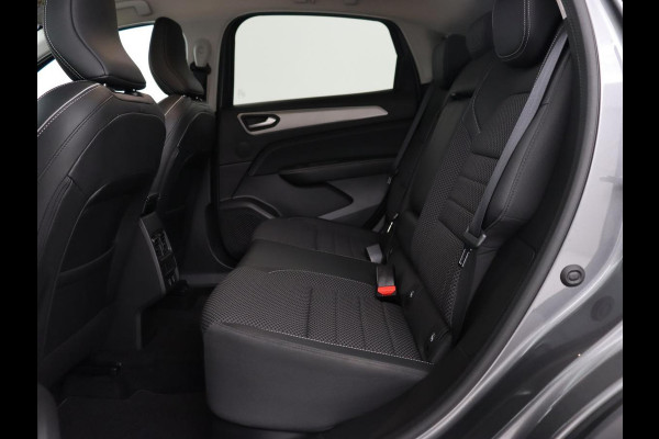 Renault Arkana 1.6 E-Tech Hybrid 145 Intens | Stoelverwarming | Adaptive cruise | Camera | Carplay | Stuurverwarming | Half leder | Navigatie | Climate control