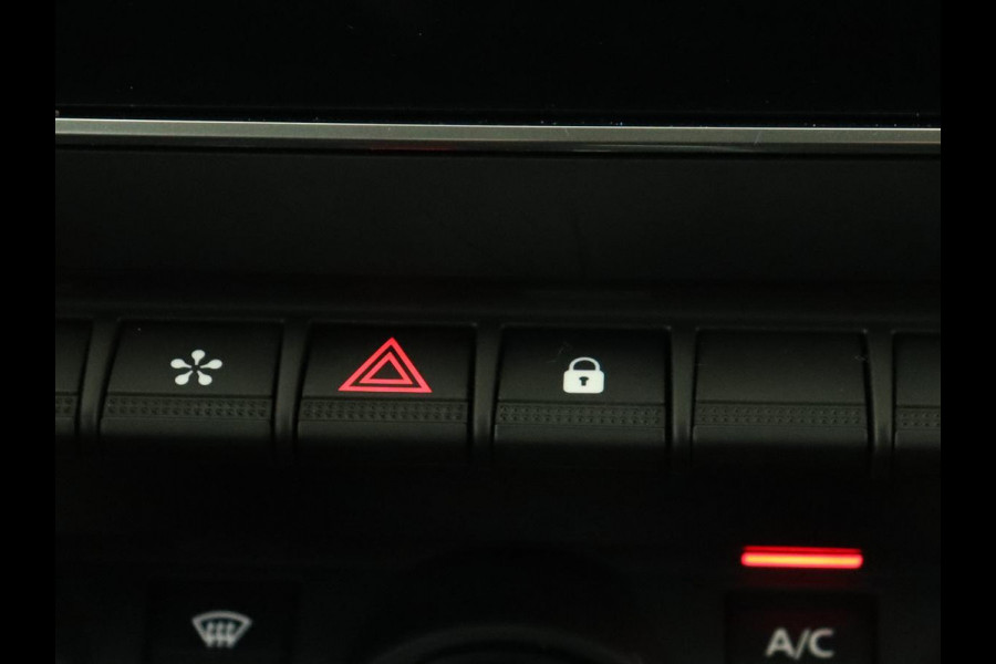 Renault Arkana 1.6 E-Tech Hybrid 145 Intens | Stoelverwarming | Adaptive cruise | Camera | Carplay | Stuurverwarming | Half leder | Navigatie | Climate control