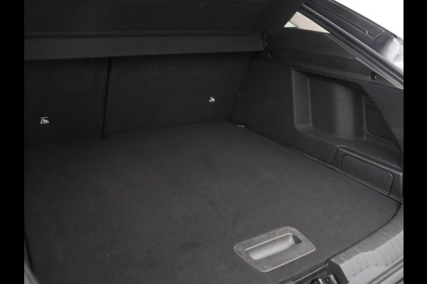 Renault Arkana 1.6 E-Tech Hybrid 145 Intens | Stoelverwarming | Adaptive cruise | Camera | Carplay | Stuurverwarming | Half leder | Navigatie | Climate control