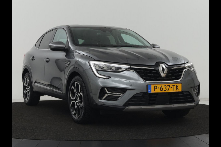 Renault Arkana 1.6 E-Tech Hybrid 145 Intens | Stoelverwarming | Adaptive cruise | Camera | Carplay | Stuurverwarming | Half leder | Navigatie | Climate control
