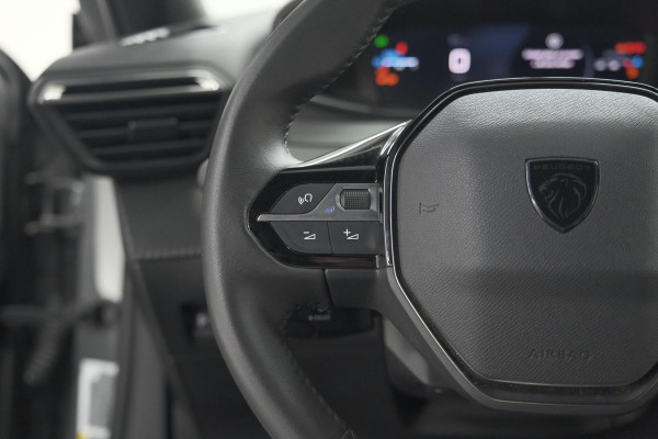Peugeot 2008 PureTech 100 Allure | Camera | Navigatie | Parkeersensoren | Apple Carplay