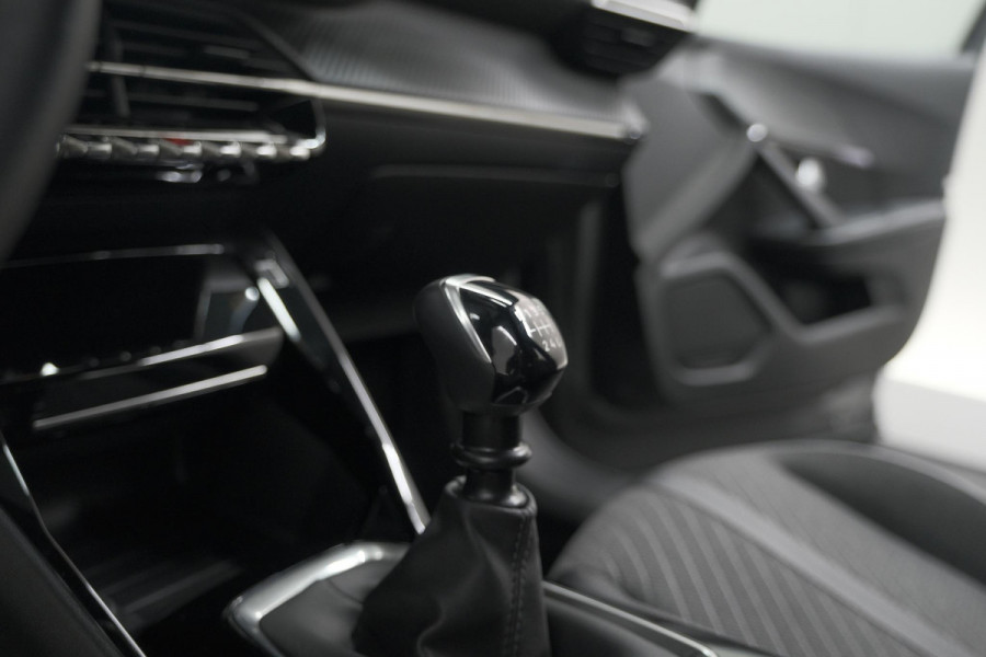 Peugeot 2008 PureTech 100 Allure | Camera | Navigatie | Parkeersensoren | Apple Carplay