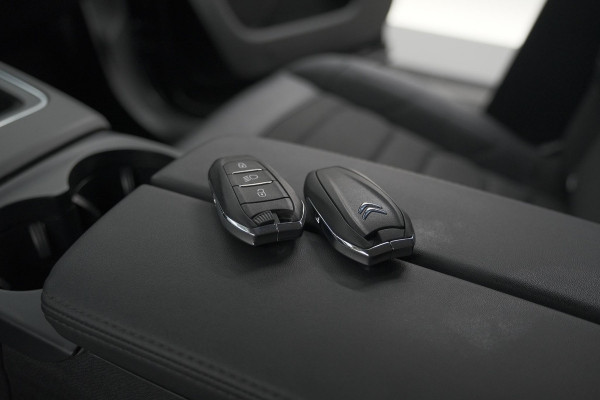 Citroën C5 Aircross Hybrid 136 e-DCS6 Plus | Camera | Apple Carplay | Parkeersensoren | Navigatie