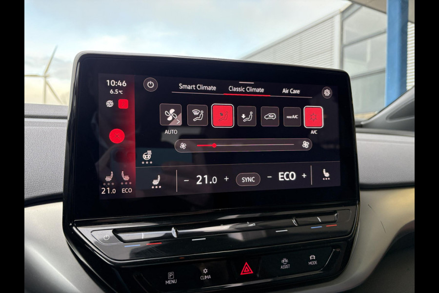 Volkswagen ID.4 Max 77 kWh | 92% SoH | Wegklapbare Trekhaak | Stoel-, Stuur- & Voorruitverwarming | Adaptive cruise control | Camera