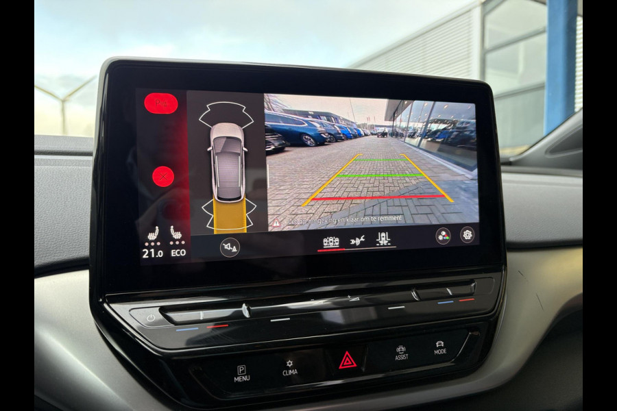 Volkswagen ID.4 Max 77 kWh | 92% SoH | Wegklapbare Trekhaak | Stoel-, Stuur- & Voorruitverwarming | Adaptive cruise control | Camera