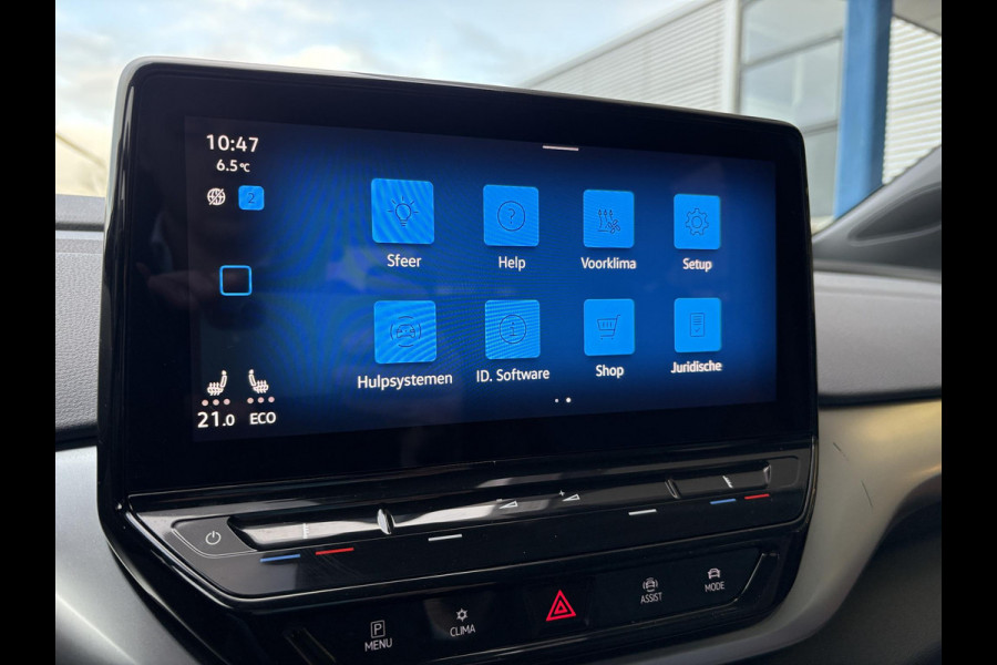 Volkswagen ID.4 Max 77 kWh | 92% SoH | Wegklapbare Trekhaak | Stoel-, Stuur- & Voorruitverwarming | Adaptive cruise control | Camera