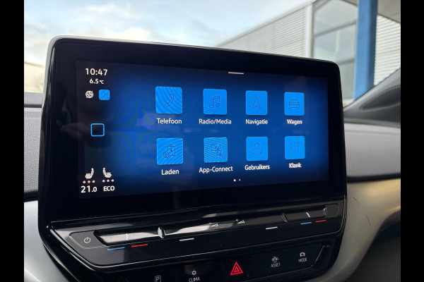 Volkswagen ID.4 Max 77 kWh | 92% SoH | Wegklapbare Trekhaak | Stoel-, Stuur- & Voorruitverwarming | Adaptive cruise control | Camera