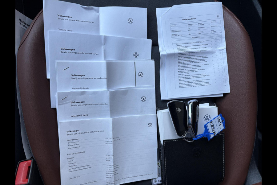 Volkswagen ID.4 Max 77 kWh | 92% SoH | Wegklapbare Trekhaak | Stoel-, Stuur- & Voorruitverwarming | Adaptive cruise control | Camera