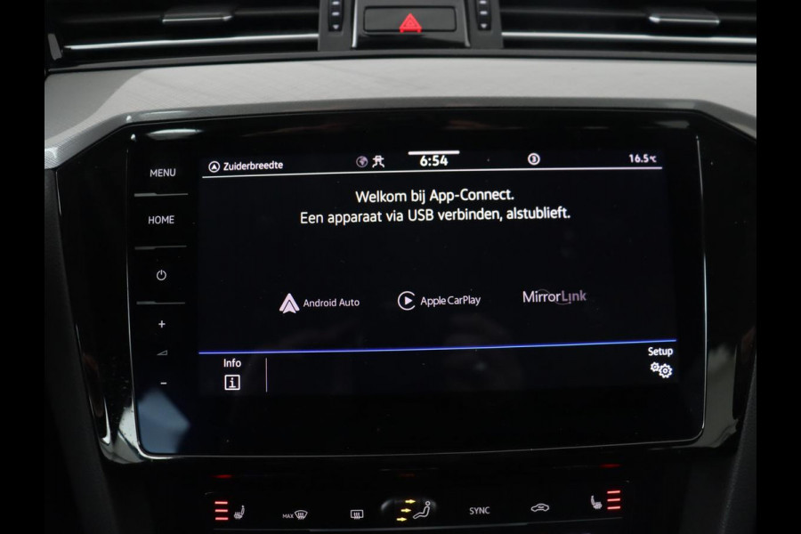 Volkswagen Passat 1.4 TSI PHEV GTE | Stoelverwarming | Virtual Cockpit | Massage | Memory | Carplay | Camera | Matrix LED | Navigatie | Parkeerhulp | Adaptive cruise | Plug In