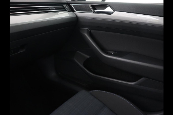 Volkswagen Passat 1.4 TSI PHEV GTE | Stoelverwarming | Virtual Cockpit | Massage | Memory | Carplay | Camera | Matrix LED | Navigatie | Parkeerhulp | Adaptive cruise | Plug In
