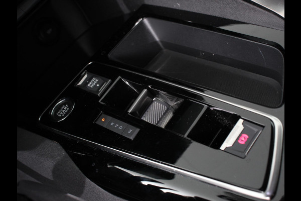 Peugeot 3008 1.2 PureTech 130 pk Automaat Allure Pack Business | Stoelverwarming voor | Climate control | Achteruitrij camera | Electrisch bedienbare achterklep | LED | Apple Carplay/ Android Auto | Parkeersensoren | Cruise control |