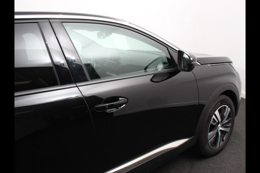 Peugeot 3008 1.2 PureTech 130 pk Automaat Allure Pack Business | Stoelverwarming voor | Climate control | Achteruitrij camera | Electrisch bedienbare achterklep | LED | Apple Carplay/ Android Auto | Parkeersensoren | Cruise control |