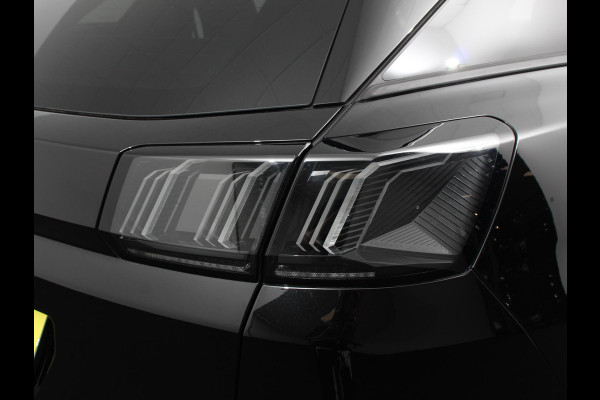 Peugeot 3008 1.2 PureTech 130 pk Automaat Allure Pack Business | Stoelverwarming voor | Climate control | Achteruitrij camera | Electrisch bedienbare achterklep | LED | Apple Carplay/ Android Auto | Parkeersensoren | Cruise control |