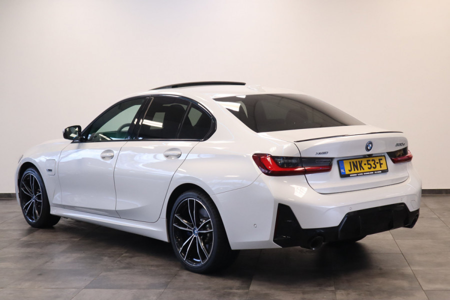 BMW 3-serie 330e xDrive ACC Head-UP Leder Elek. stoelen M sport Schuif/kanteldak 24 maanden garantie mogelijk (*vraag naar de voorwaarden)