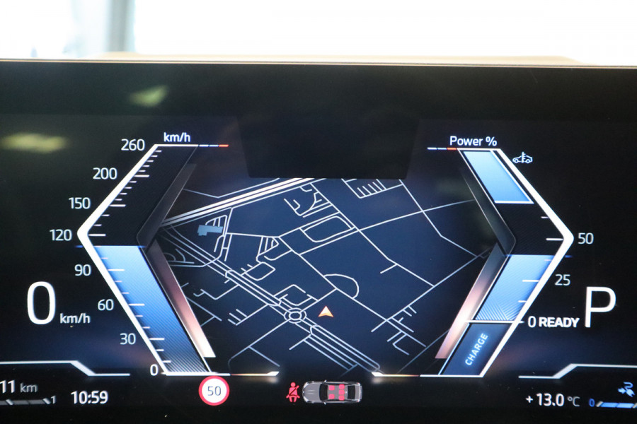 BMW 3-serie 330e xDrive ACC Head-UP Leder Elek. stoelen M sport Schuif/kanteldak 24 maanden garantie mogelijk (*vraag naar de voorwaarden)