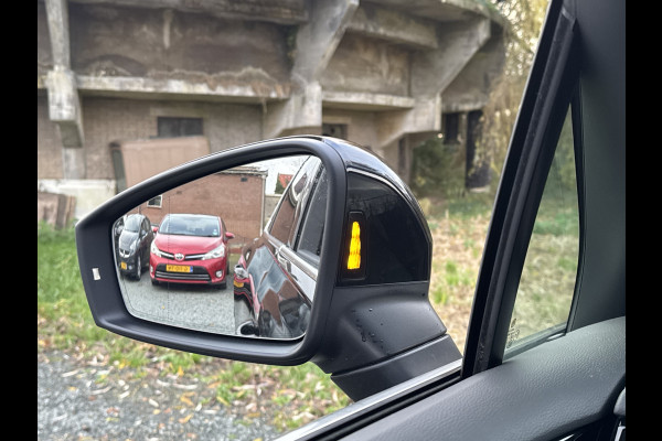 Volkswagen Touareg 3.0 TSi eHybrid ELEGANCE 4MOTION HEAD-UP/LEDER/PANORAMADAK