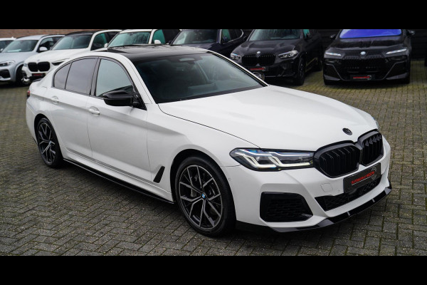 BMW 5 Serie 545e xDrive Business Edition Plus | M-pakket | BTW | Panorama | Bowers&Wilkins | Sfeerverlichting | M-performance |