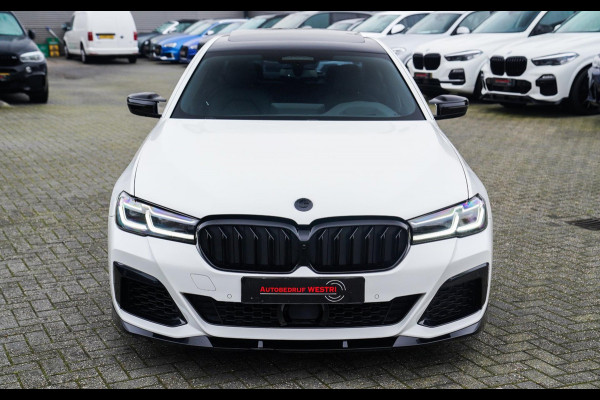 BMW 5 Serie 545e xDrive Business Edition Plus | M-pakket | BTW | Panorama | Bowers&Wilkins | Sfeerverlichting | M-performance |