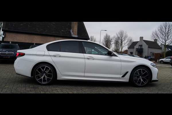 BMW 5 Serie 545e xDrive Business Edition Plus | M-pakket | BTW | Panorama | Bowers&Wilkins | Sfeerverlichting | M-performance |