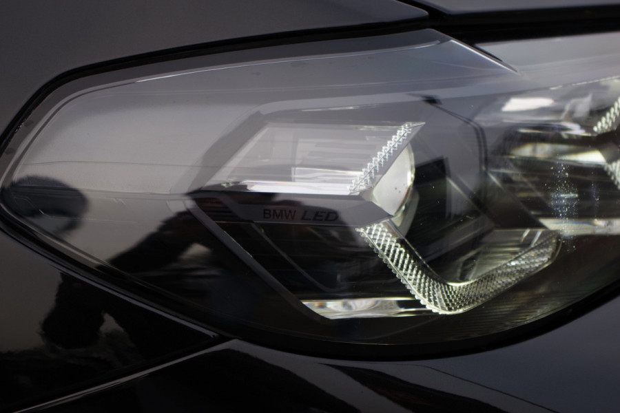 BMW X3 xDrive30e 293 PK M Sport PHEV, Panoramadak, Leder, Kuipstoelen, Adap. Cruise Control, Head-Up, LED