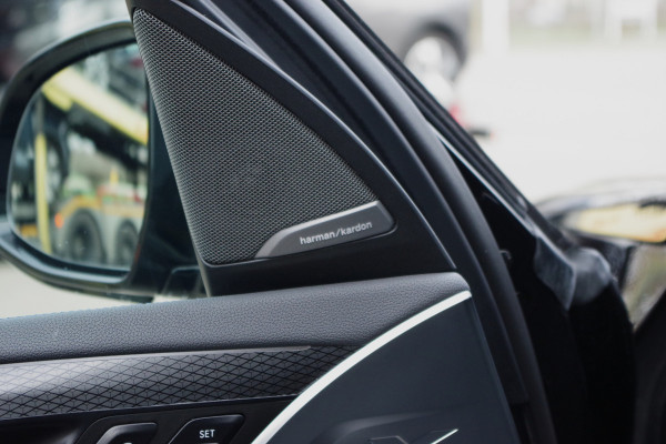 BMW X3 xDrive30e 293 PK M Sport PHEV, Panoramadak, Leder, Kuipstoelen, Adap. Cruise Control, Head-Up, LED