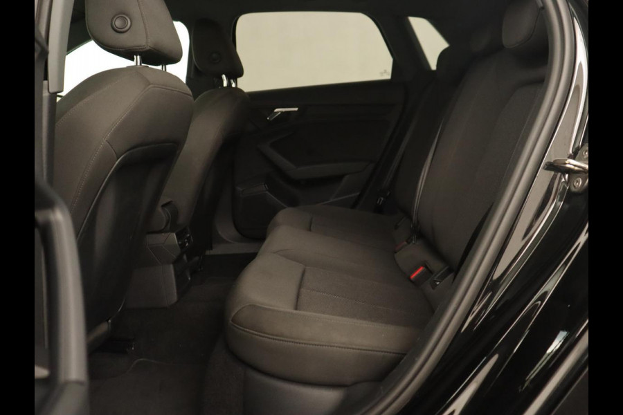 Audi A3 40 TFSI e Edition | Navigatie | Virtual Cockpit | Carplay | Climate control | Getint glas | Cruise control | Full LED | PHEV | Plug In