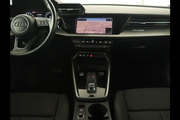Audi A3 40 TFSI e Edition | Navigatie | Virtual Cockpit | Carplay | Climate control | Getint glas | Cruise control | Full LED | PHEV | Plug In