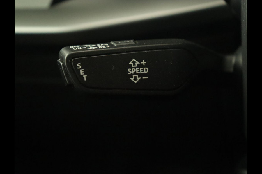 Audi A3 40 TFSI e Edition | Navigatie | Virtual Cockpit | Carplay | Climate control | Getint glas | Cruise control | Full LED | PHEV | Plug In