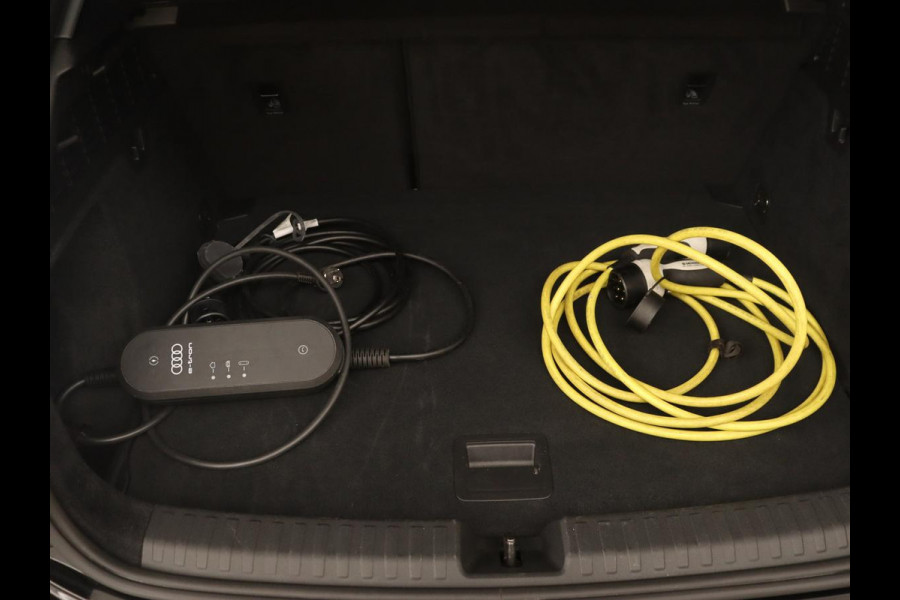 Audi A3 40 TFSI e Edition | Navigatie | Virtual Cockpit | Carplay | Climate control | Getint glas | Cruise control | Full LED | PHEV | Plug In