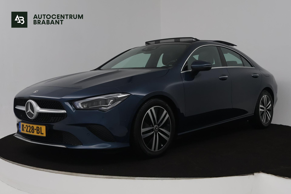 Mercedes-Benz CLA-Klasse 200 Business Solution Luxury (PANORAMADAK, SFEERVERLICHTING, CAMERA, PDC, 1e EIGENAAR, GOED ONDERHOUDEN)