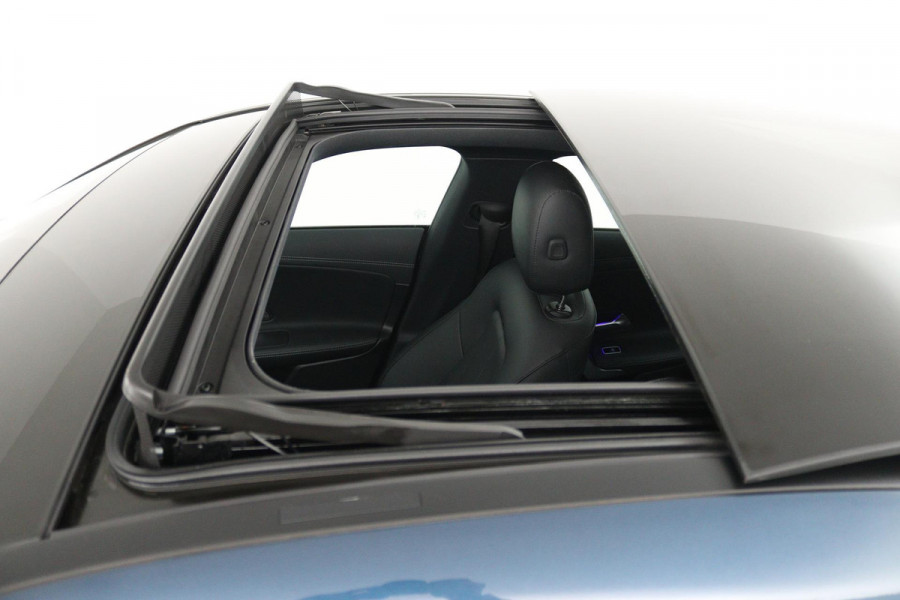 Mercedes-Benz CLA-Klasse 200 Business Solution Luxury (PANORAMADAK, SFEERVERLICHTING, CAMERA, PDC, 1e EIGENAAR, GOED ONDERHOUDEN)