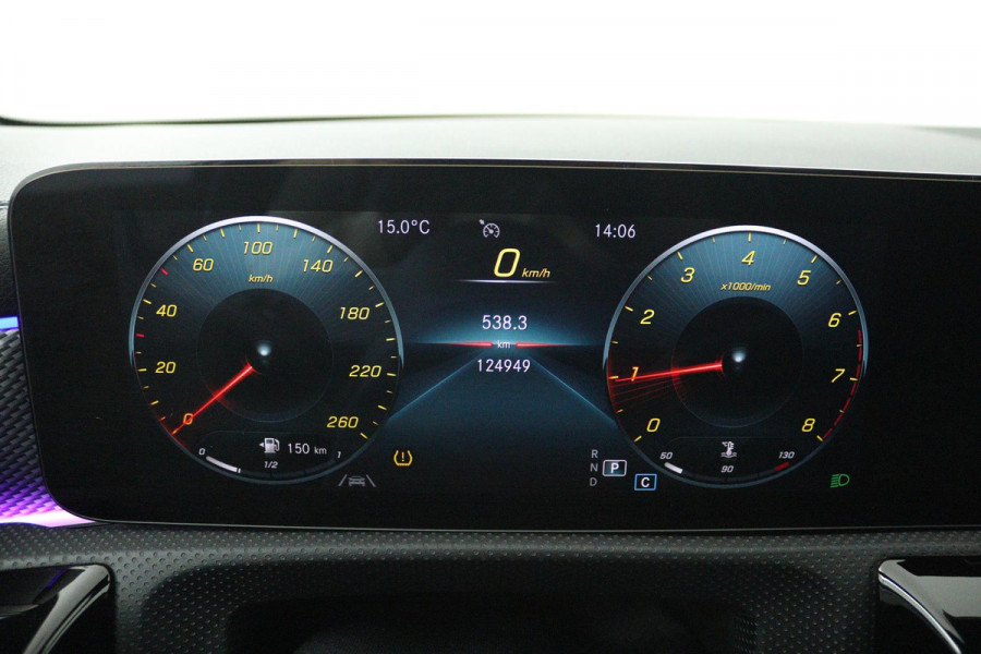 Mercedes-Benz CLA-Klasse 200 Business Solution Luxury (PANORAMADAK, SFEERVERLICHTING, CAMERA, PDC, 1e EIGENAAR, GOED ONDERHOUDEN)