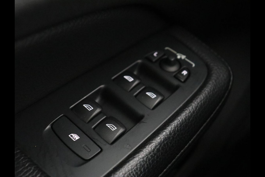 Volvo V60 2.0 T6 Recharge AWD Inscription | Leder | Camera | Carplay | Navigatie | Full LED | 18'' | Parkeerhulp | Cruise control | PHEV | Plug In