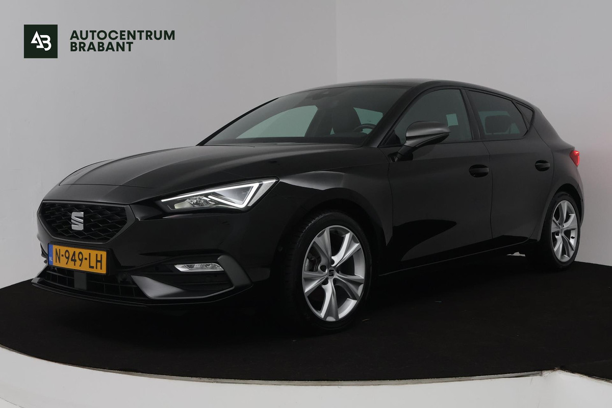 Seat Leon 1.5 eTSI FR Intense Automaat (VIRTUAL COCKPIT, SFEERVERLICHTING, ADAPTIVE CRUISE, STUUR-/STOELVERWARMING, 1e EIGENAAR)