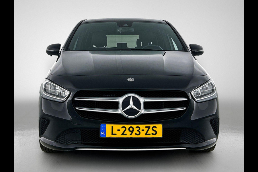 Mercedes-Benz B-Klasse 180 Premium WIDESCREEN | TREKHAAK | STOF-LEDER