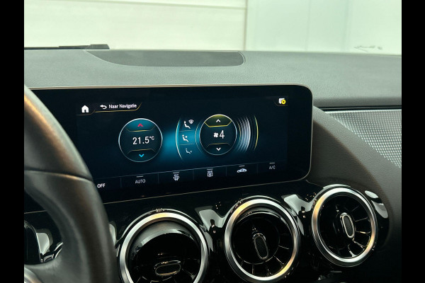 Mercedes-Benz B-Klasse 180 Premium WIDESCREEN | TREKHAAK | STOF-LEDER