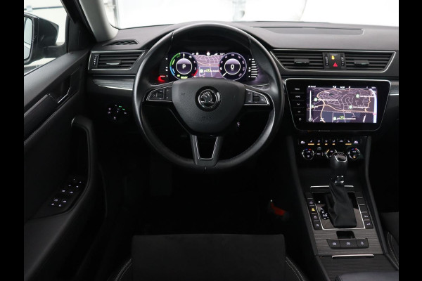 Škoda Superb 1.4 TSI iV Business Edition | Leder/Alcantara | Stoelverwarming | Canton Sound | Memory | Virtual Cockpit | Carplay | Camera | Navigatie | Cruise control | PHEV | Plug In