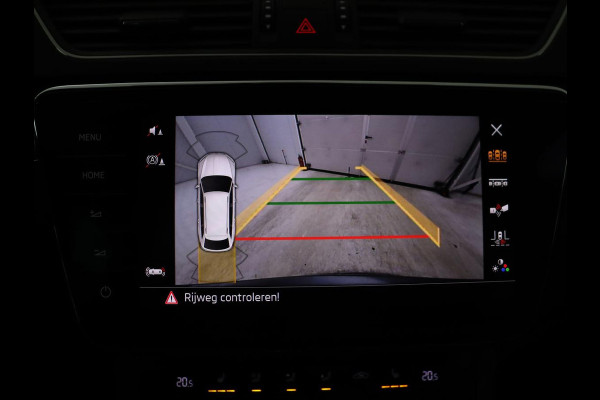 Škoda Superb 1.4 TSI iV Business Edition | Leder/Alcantara | Stoelverwarming | Canton Sound | Memory | Virtual Cockpit | Carplay | Camera | Navigatie | Cruise control | PHEV | Plug In