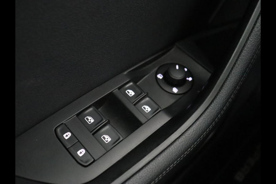 Škoda Superb 1.4 TSI iV Business Edition | Leder/Alcantara | Stoelverwarming | Canton Sound | Memory | Virtual Cockpit | Carplay | Camera | Navigatie | Cruise control | PHEV | Plug In