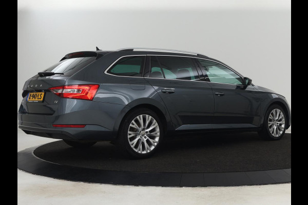 Škoda Superb 1.4 TSI iV Business Edition | Leder/Alcantara | Stoelverwarming | Canton Sound | Memory | Virtual Cockpit | Carplay | Camera | Navigatie | Cruise control | PHEV | Plug In