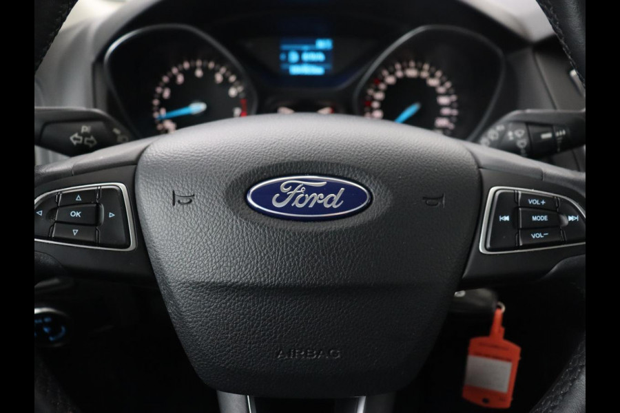 Ford Focus 1.0 Trend | Origineel NL | Trekhaak | Airco | Radio/CD | Elektrische ramen
