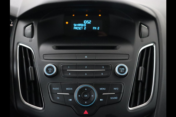 Ford Focus 1.0 Trend | Origineel NL | Trekhaak | Airco | Radio/CD | Elektrische ramen