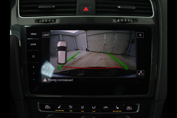 Volkswagen e-Golf | Warmtepomp | Stoelverwarming | Camera | Virtual Cockpit | Carplay | Full LED | Climate control | Bluetooth | Park Assist