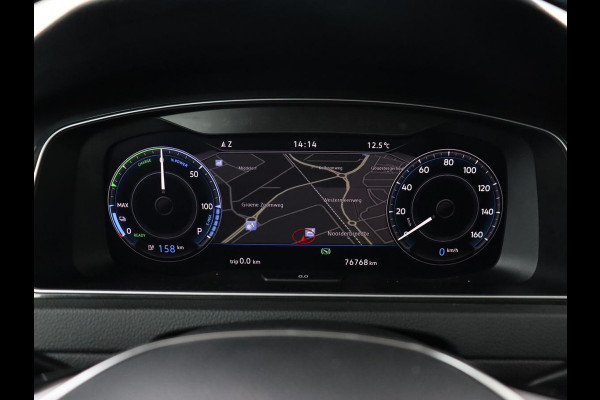 Volkswagen e-Golf | Warmtepomp | Stoelverwarming | Camera | Virtual Cockpit | Carplay | Full LED | Climate control | Bluetooth | Park Assist
