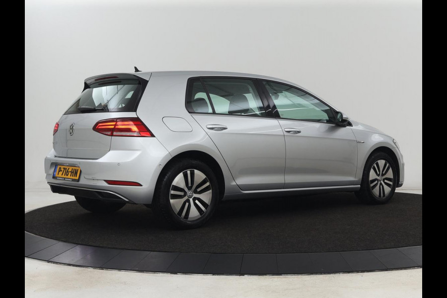 Volkswagen e-Golf | Warmtepomp | Stoelverwarming | Camera | Virtual Cockpit | Carplay | Full LED | Climate control | Bluetooth | Park Assist
